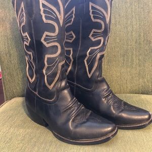 Black cowboy boots